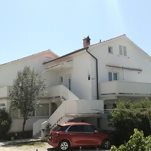 Apartment Ana I Predrag, Lopar