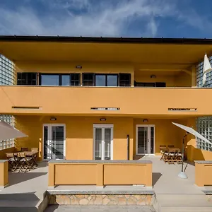 Apartment Gael, Lopar